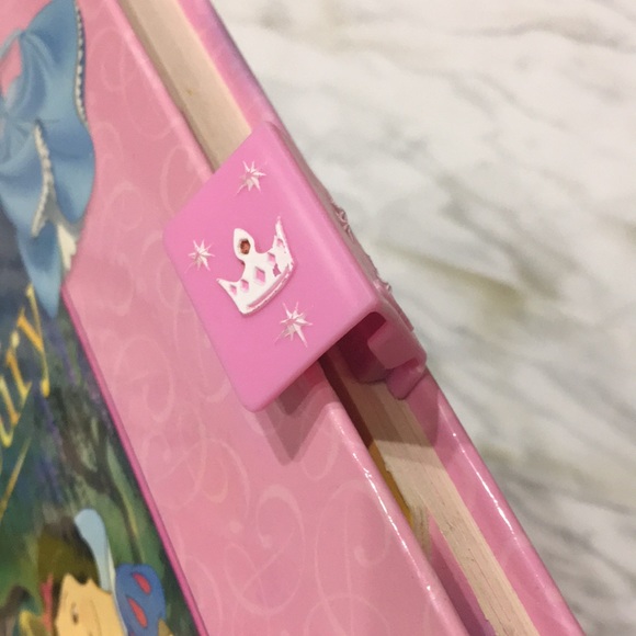 💝 DISNEY 💝 bundle of 2 Princess books: SNOW WHITE, etc Hardcover - Picture 12 of 13